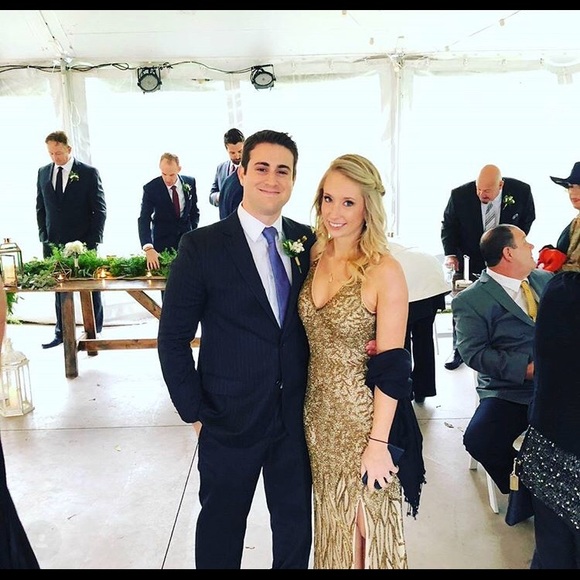 Meet your Posher, Charlotte 💕 - Picture 4 of 6